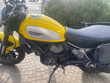 Carica l'immagine nel visualizzatore di Gallery, DUCATI SCRAMBLER 800 ICON - 2017 - KM 25504