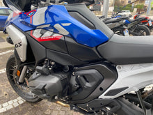 Carica l'immagine nel visualizzatore di Gallery, BMW R 1300 GS TROPHY - 2023 - KM 4129
