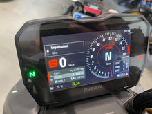 Carica l'immagine nel visualizzatore di Gallery, DUCATI STREETFIGHTER V4 S - 2023 - KM 17326
