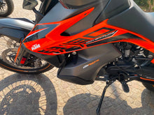 Carica l'immagine nel visualizzatore di Gallery, KTM 890 ADVENTURE - 2022 - KM 34703