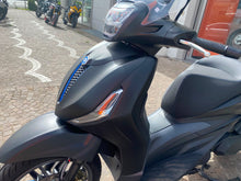Carica l'immagine nel visualizzatore di Gallery, PIAGGIO BEVERLY 400 S - 2026 - KM 1226