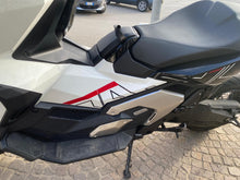 Carica l&#39;immagine nel visualizzatore di Gallery, HONDA X ADV 750 - 2023 - KM 33474