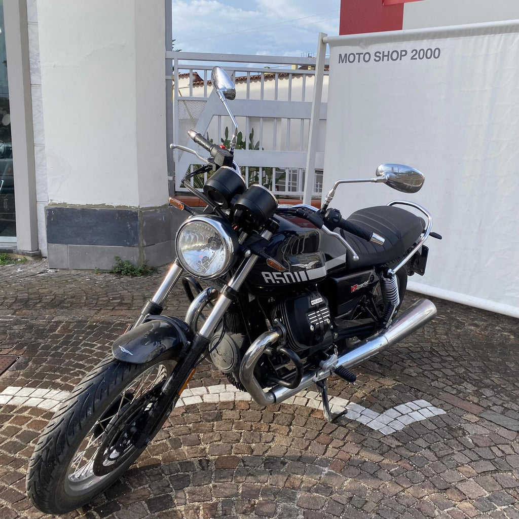 MOTO GUZZI V7 SPECIAL - 2023 - KM 8206