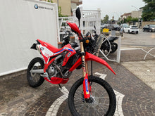Carica l'immagine nel visualizzatore di Gallery, HONDA CRF 300 L - 2024 - KM 2904