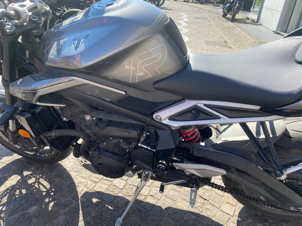 TRIUMPH STREET TRIPLE 765 R - 2023 -  KM 5470