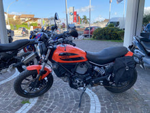 Carica l&#39;immagine nel visualizzatore di Gallery, DUCATI SCRAMBLER 400 SIXTY 2 - 2019 - KM 21357