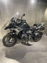 Carica l'immagine nel visualizzatore di Gallery, R 1250 GS - ANNO 2022 - KM 37470