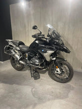 Carica l'immagine nel visualizzatore di Gallery, R 1250 GS - ANNO 2022 - KM 37470